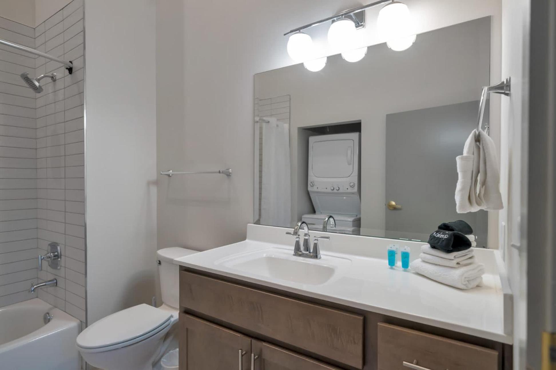 Bright And Modern In # 301 Apartment Louisville