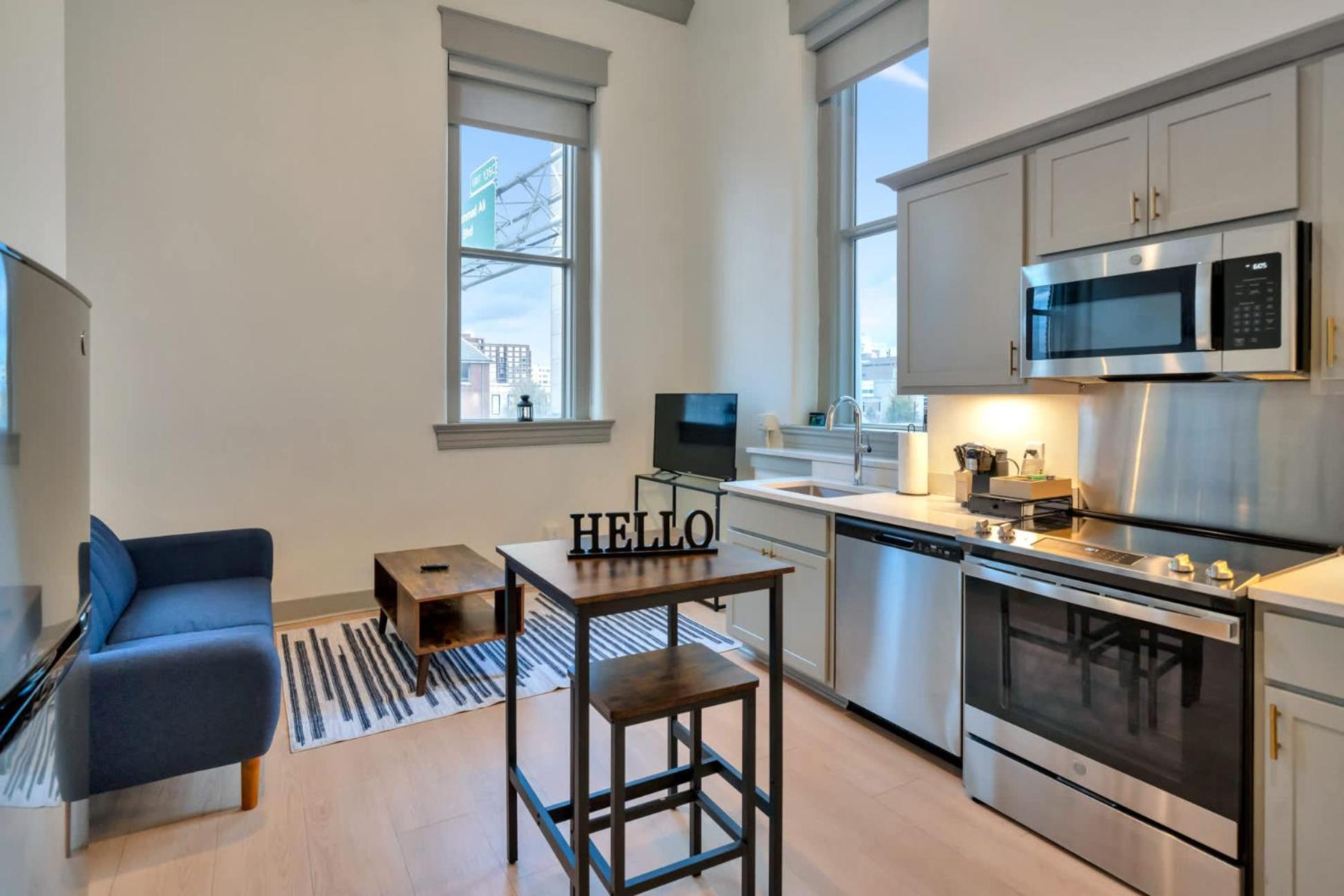 Apartment Bright And Modern In # 301 *